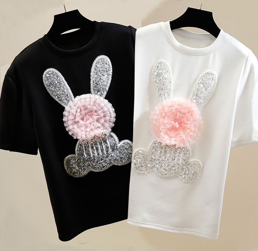 Street Fashion Shanghai - เสื้อยืดแขนสั้นประดับเลื่อมรูปกระต่ายสีขาวสำหรับผู้หญิงเสื้อยืดสีตัดกันหวานๆเสื้อยืดลายกระต่ายดอกไม้น่ารักสำหรับฤดูร้อน