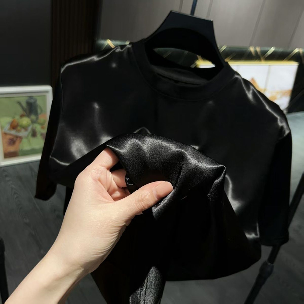 ชุดเซ็ตเสื้อยืดและกางเกงผ้าซาต - Street Fashion Clothes บทวิจารณ์และราคา